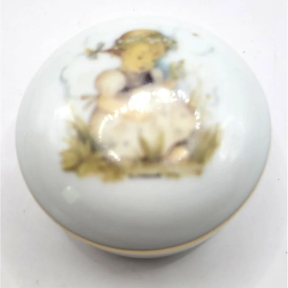 MJ Hummel Trinket Box Porcelain Maiglockchen Lily of the Valley